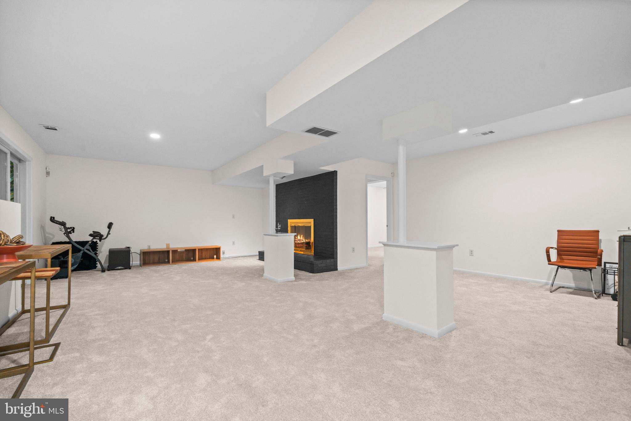 HUNTINGTON WOODS - Residential