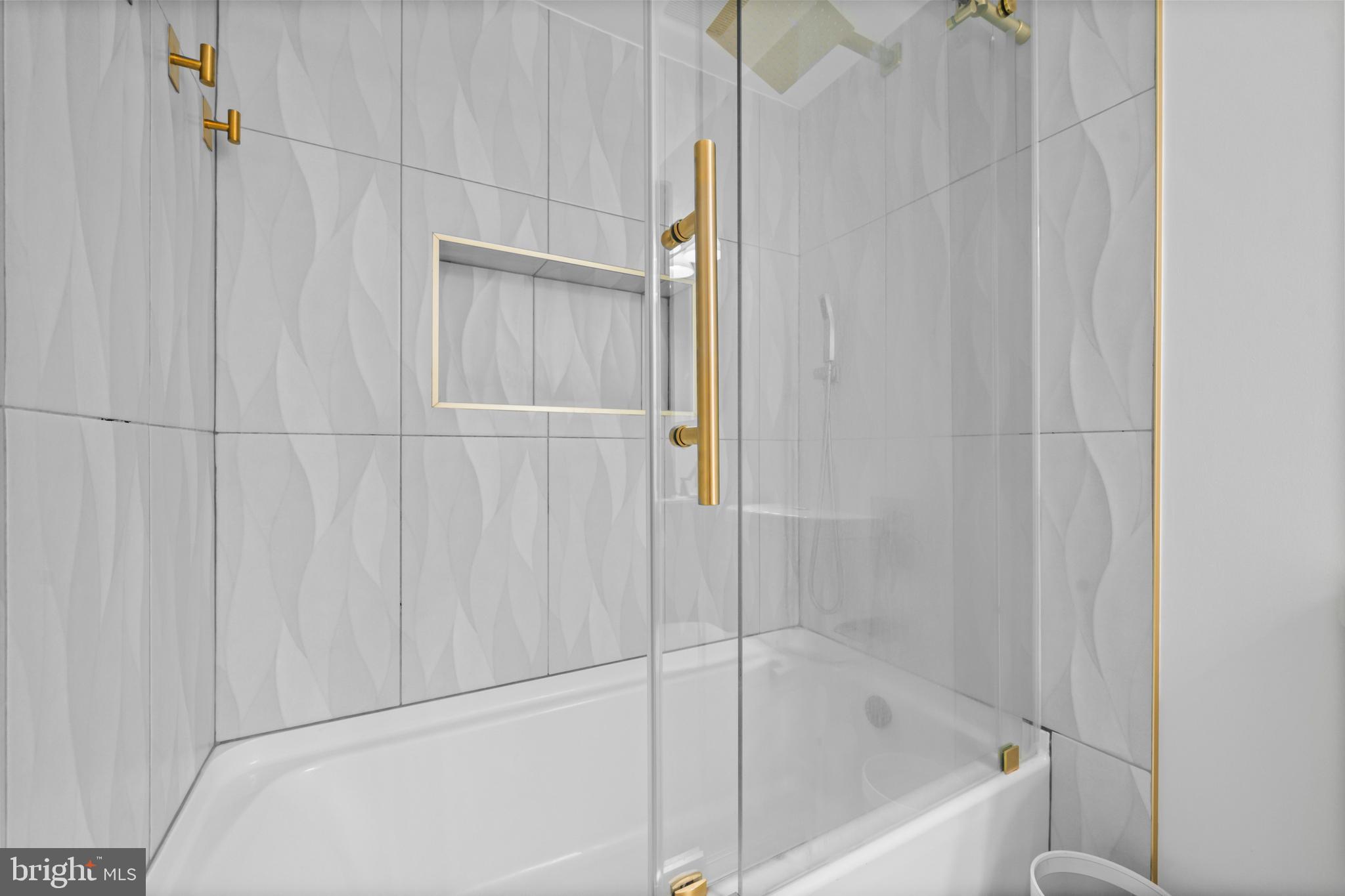 HUNTINGTON WOODS - Residential