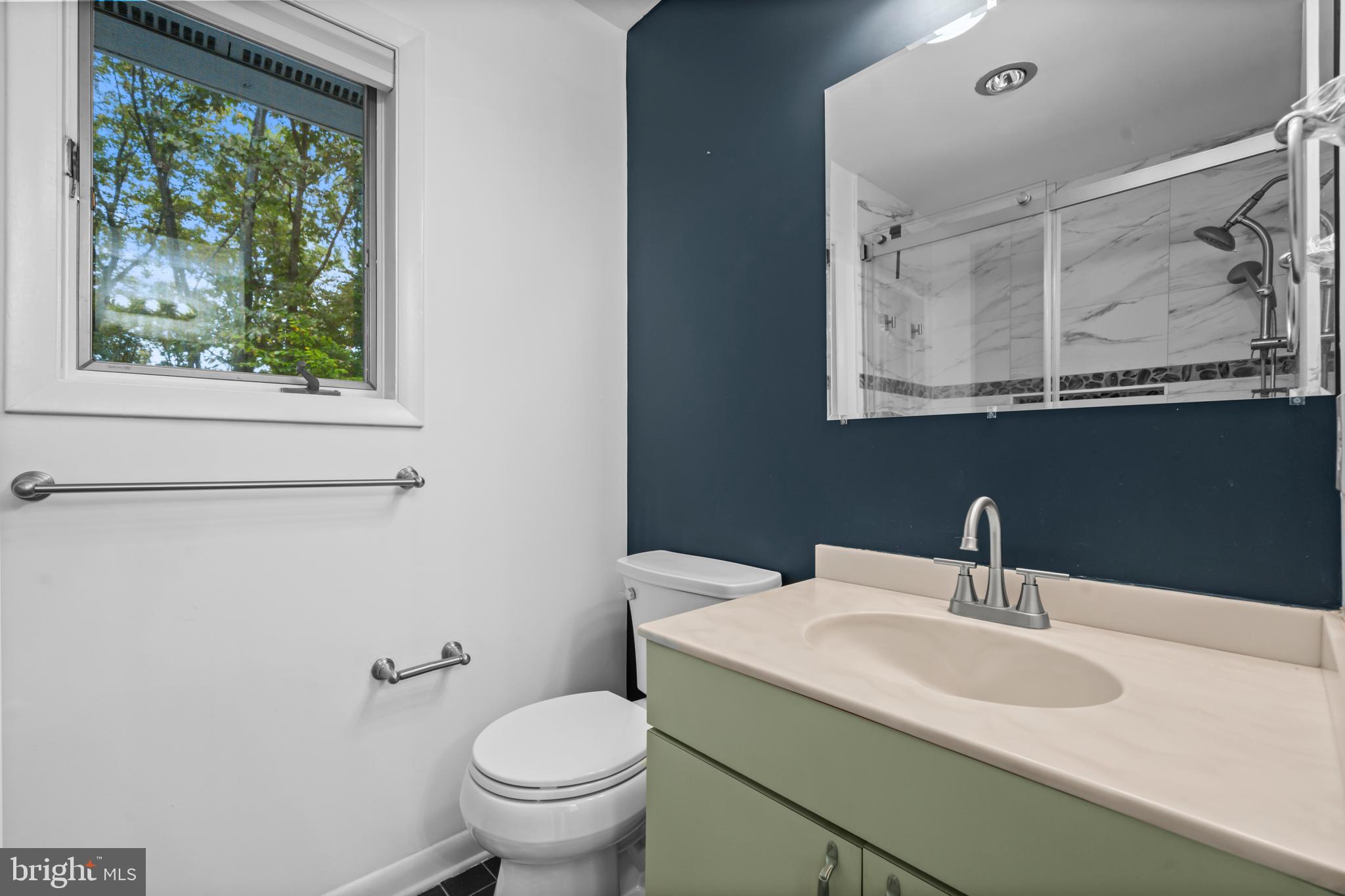 HUNTINGTON WOODS - Residential