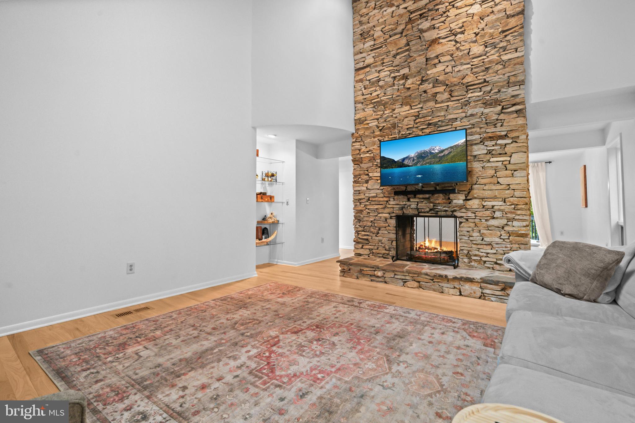 HUNTINGTON WOODS - Residential