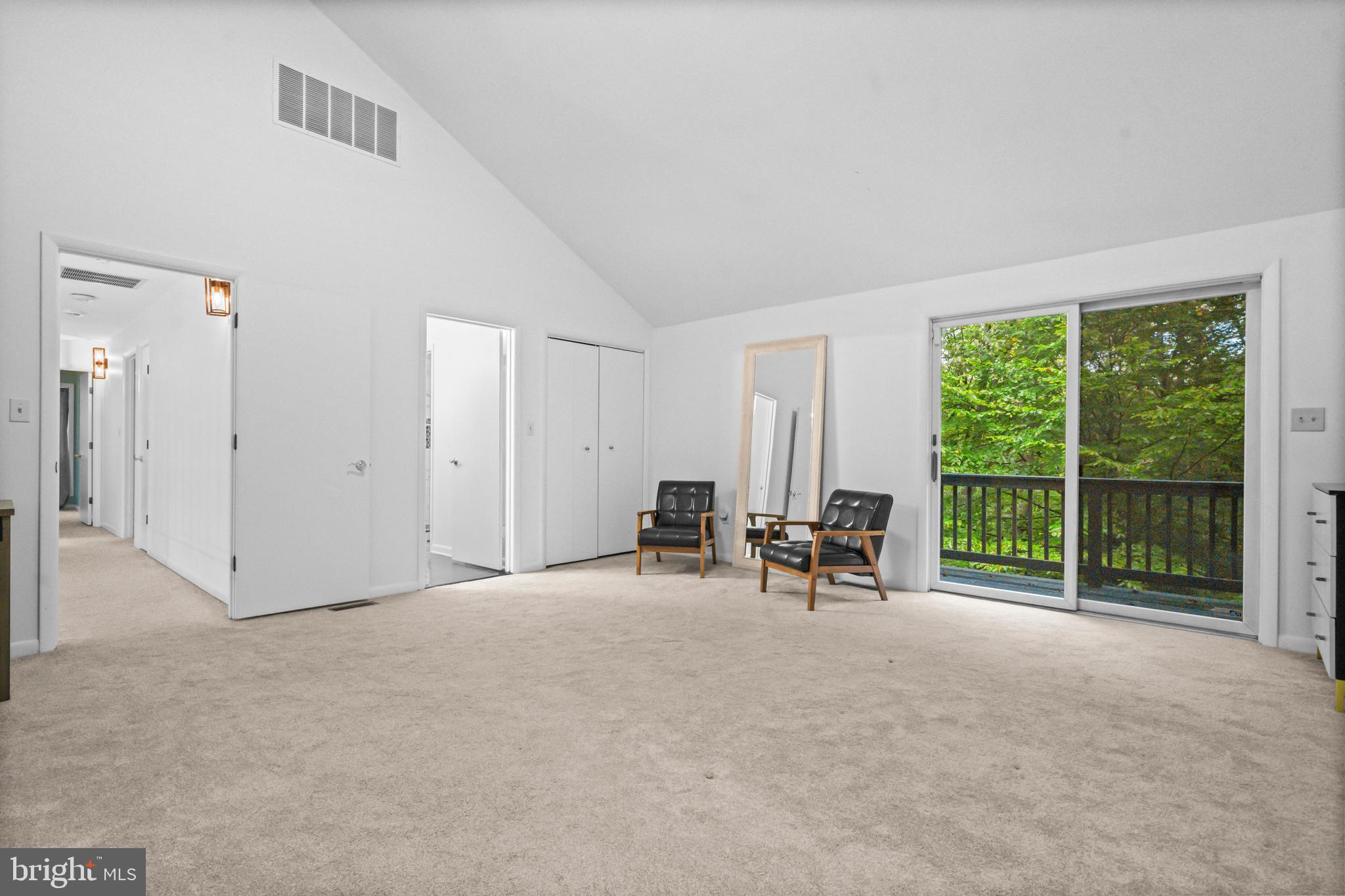 HUNTINGTON WOODS - Residential