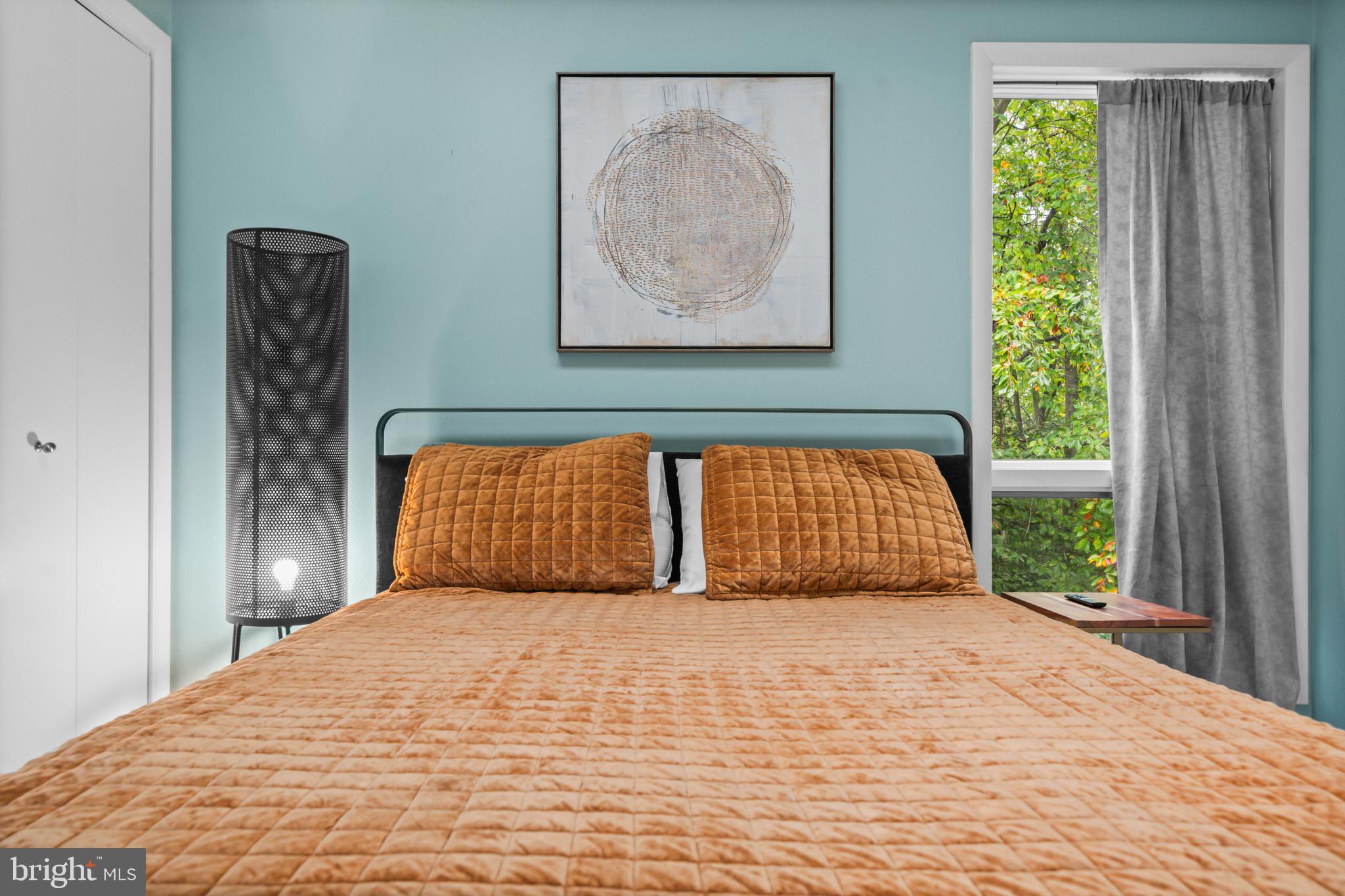 HUNTINGTON WOODS - Residential