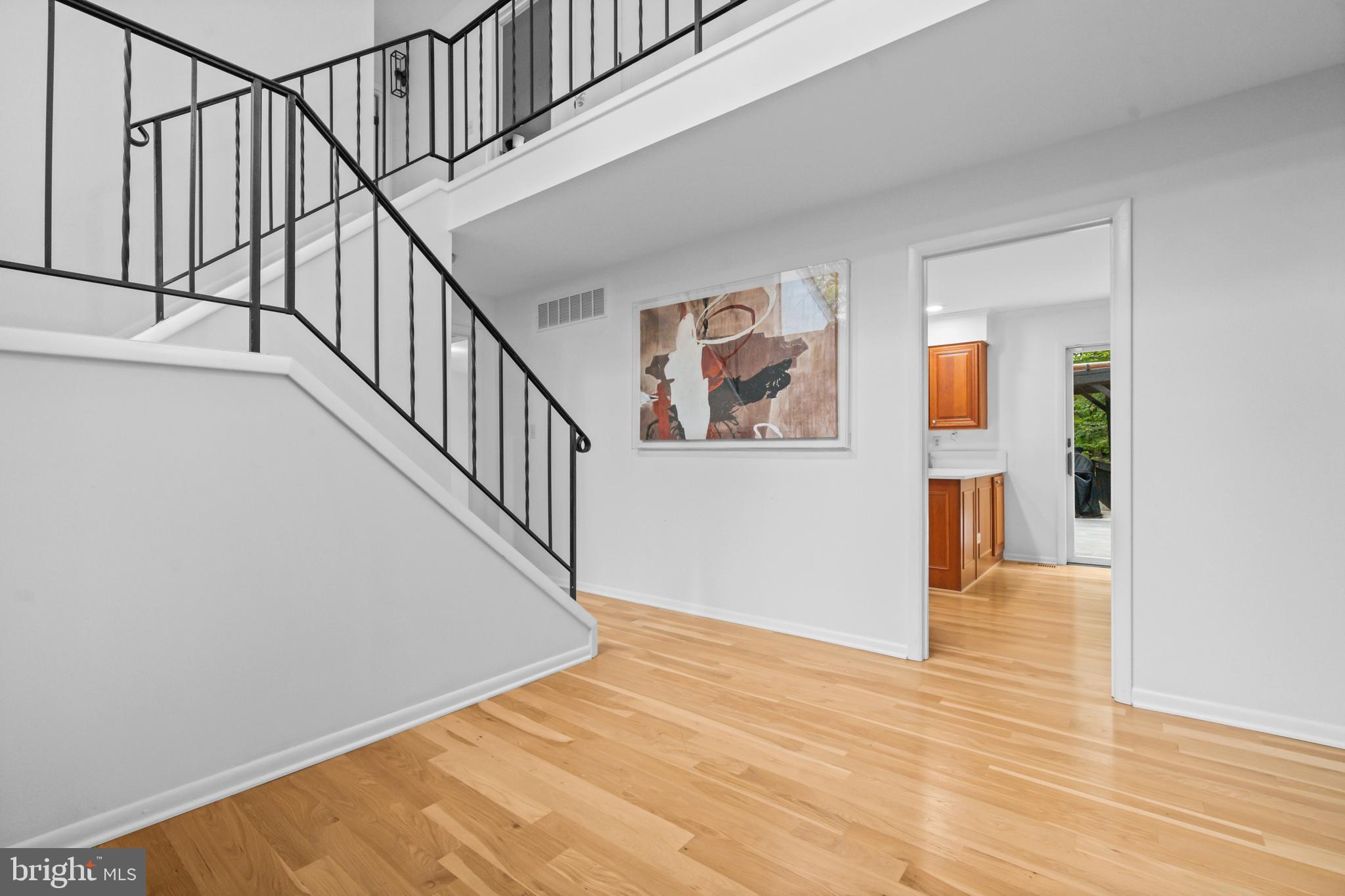 HUNTINGTON WOODS - Residential