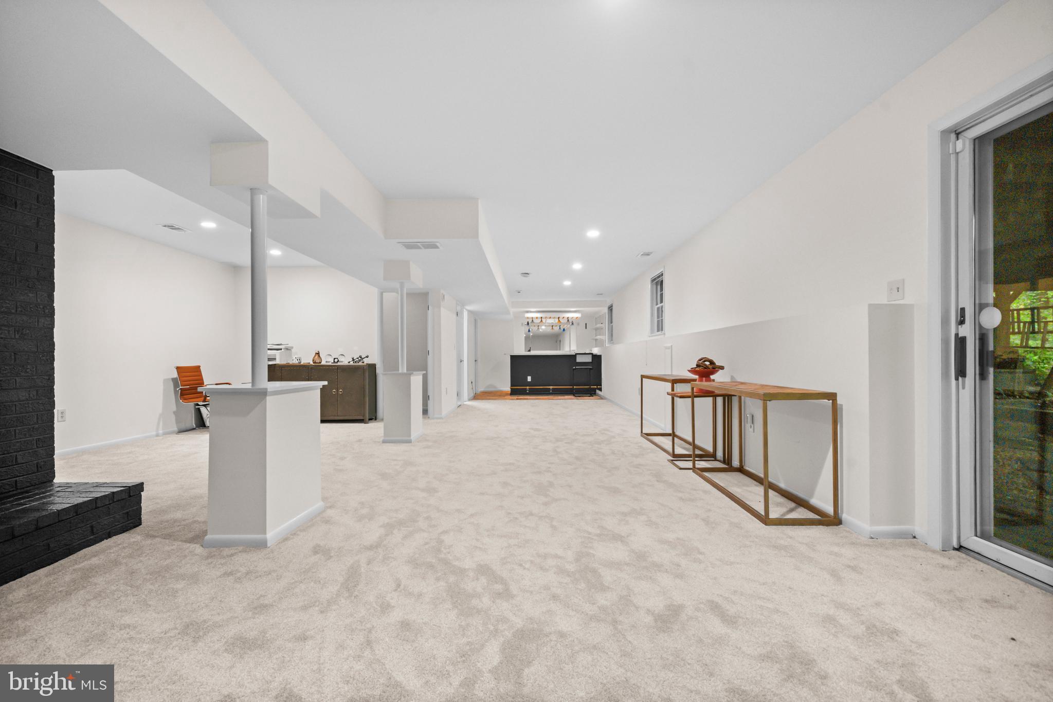 HUNTINGTON WOODS - Residential