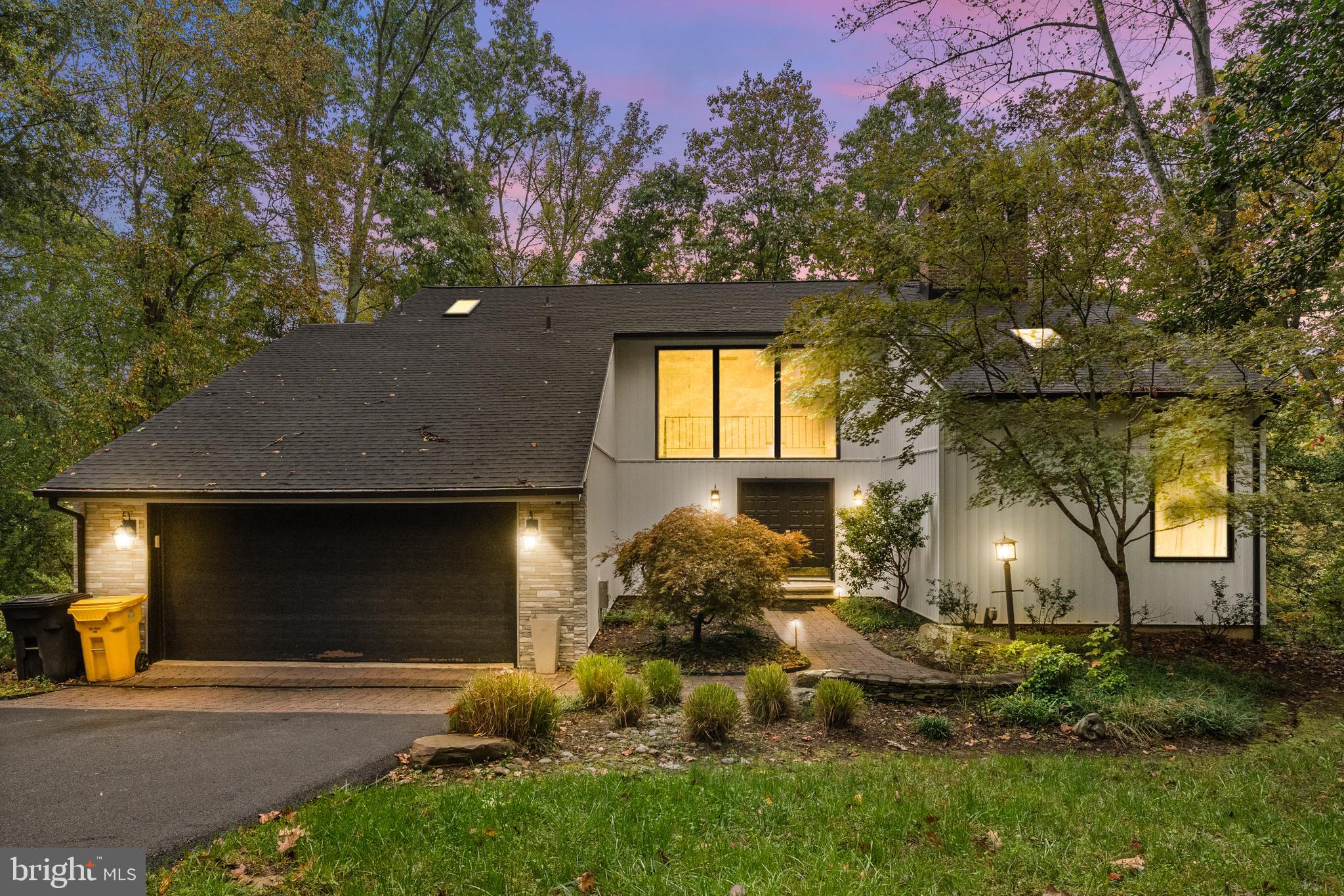 HUNTINGTON WOODS - Residential