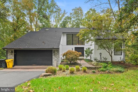 2023 HUNTCLIFF DRIVE GAMBRILLS MD 21054