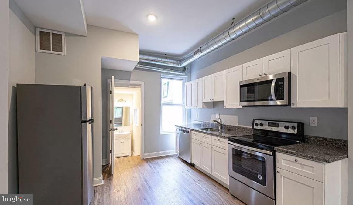 FAIRMOUNT - Residential Lease