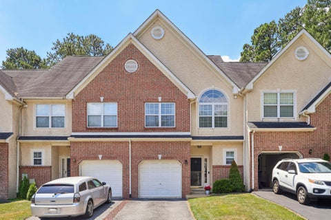 Townhouse For Sale - 25 Forest Gate Lane<br/> New Castle County, WILMINGTON, DE 19810