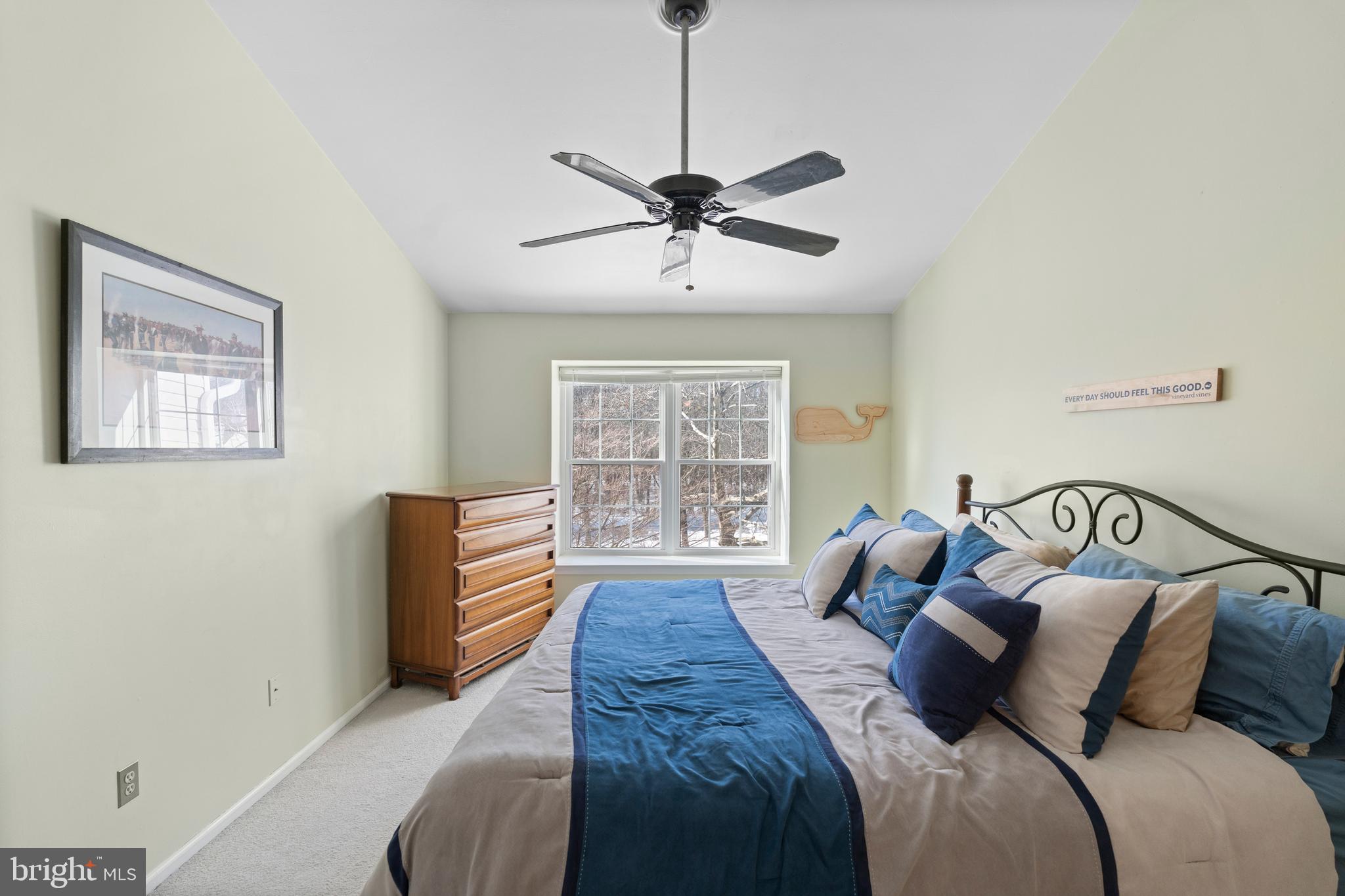 MAKEFIELD GLEN - Residential