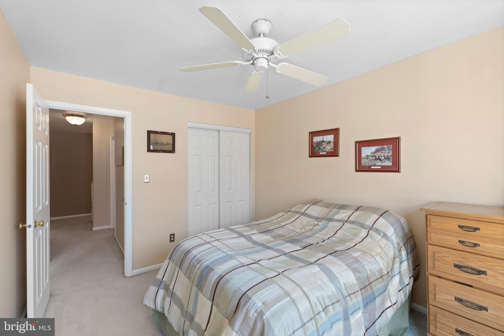 MAKEFIELD GLEN - Residential