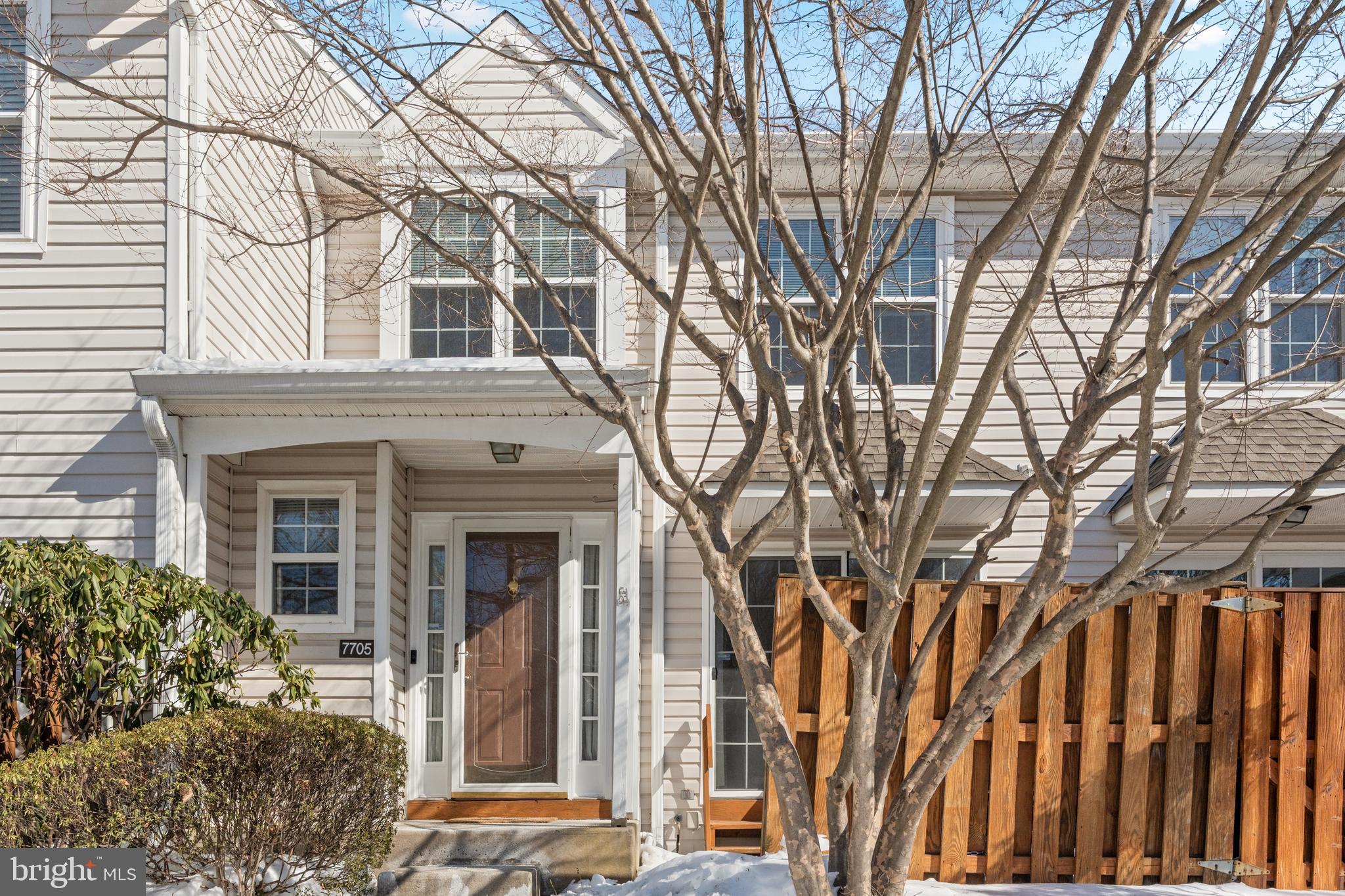 MAKEFIELD GLEN - Residential