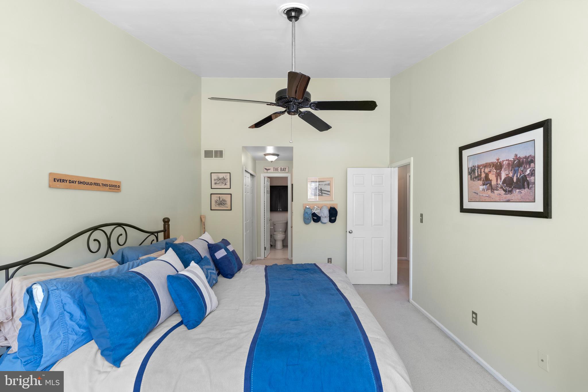 MAKEFIELD GLEN - Residential