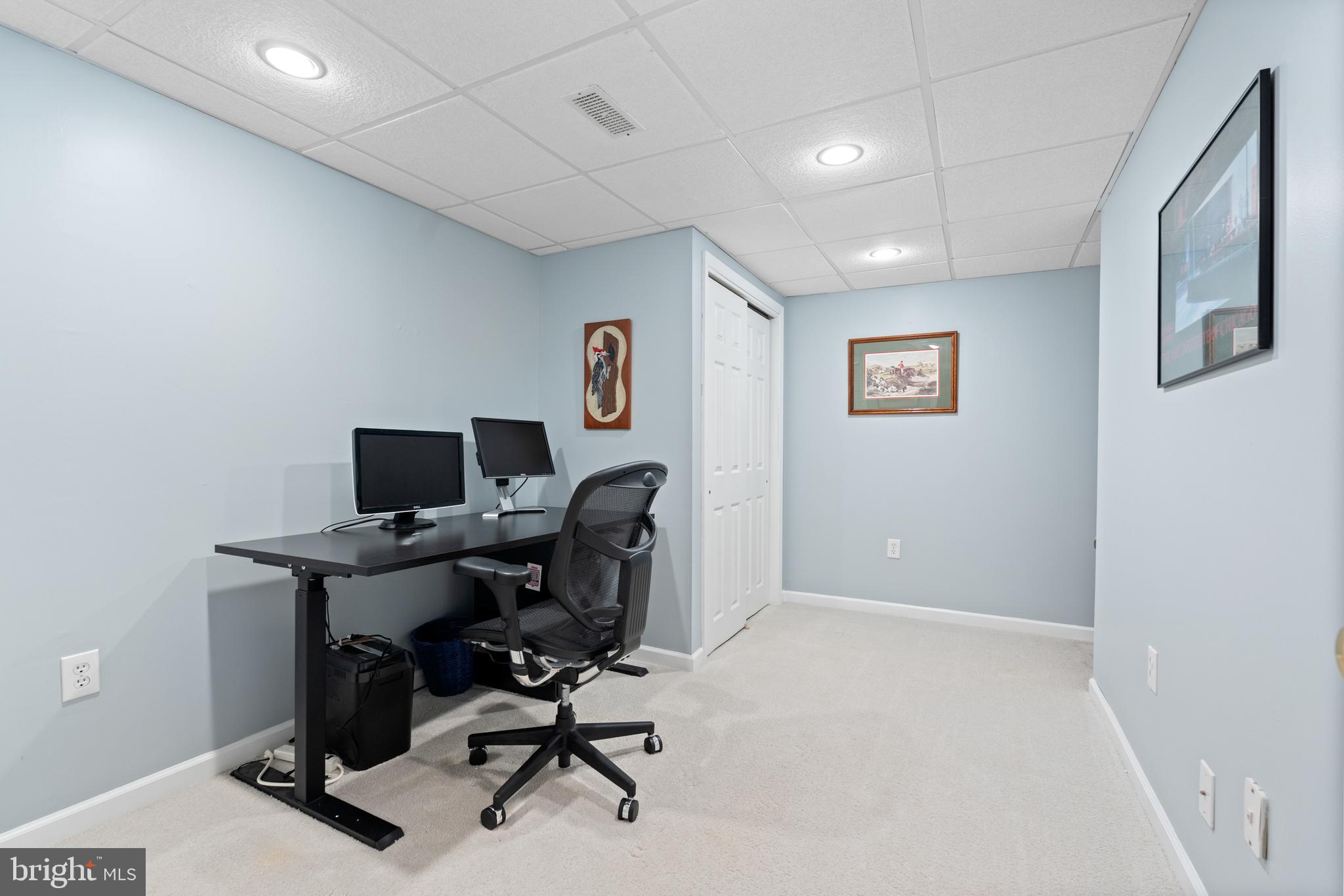 MAKEFIELD GLEN - Residential