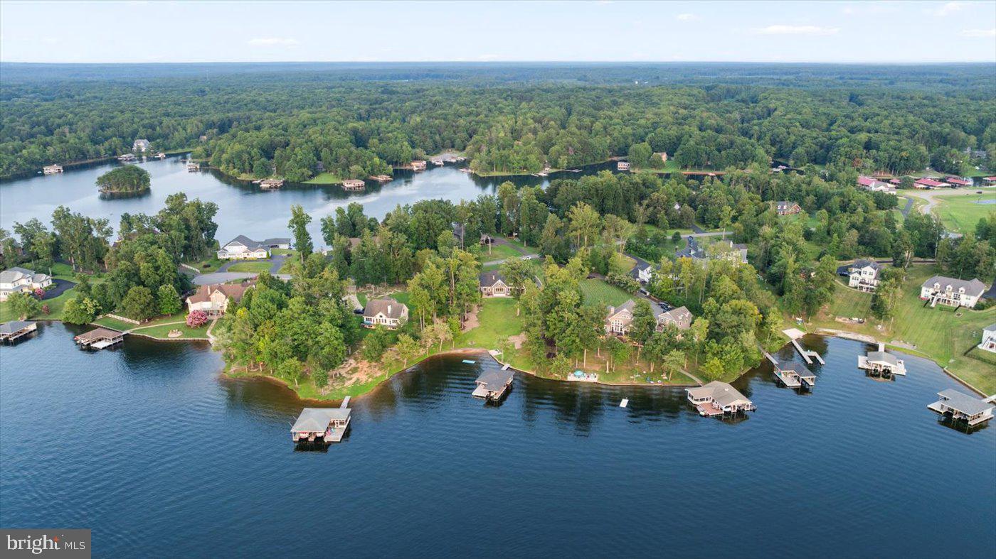 NOAHS LANDING - Residential