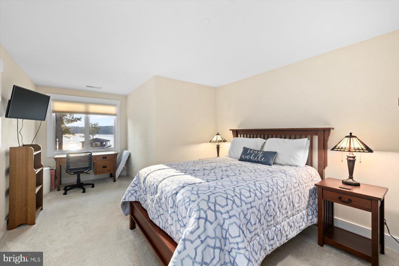 NOAHS LANDING - Residential