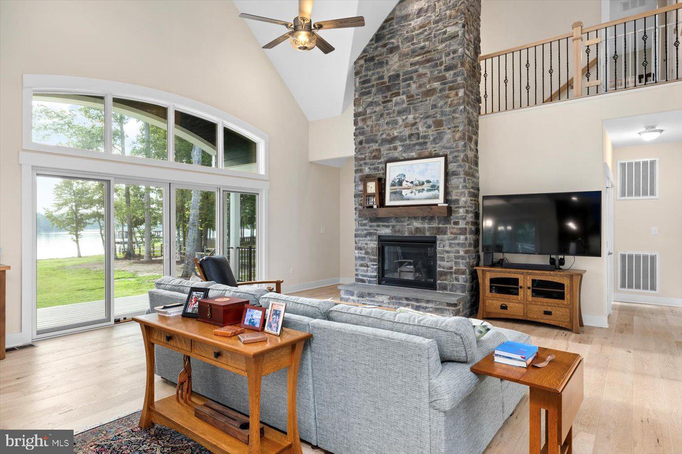 NOAHS LANDING - Residential