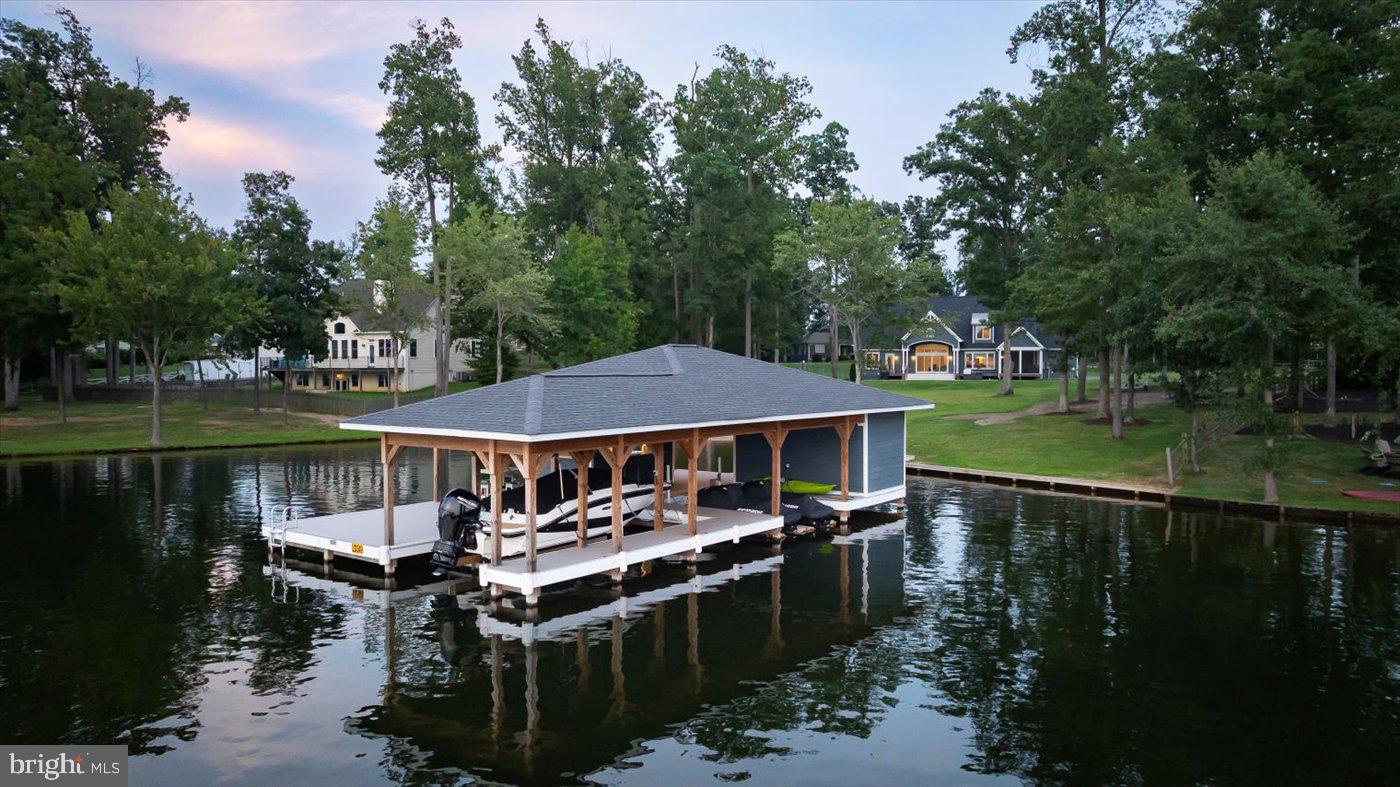 NOAHS LANDING - Residential