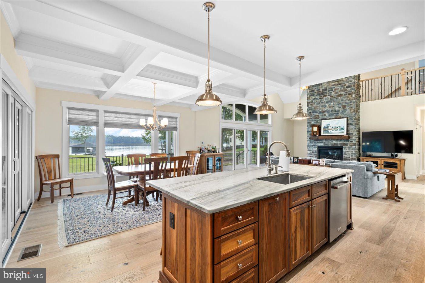 NOAHS LANDING - Residential