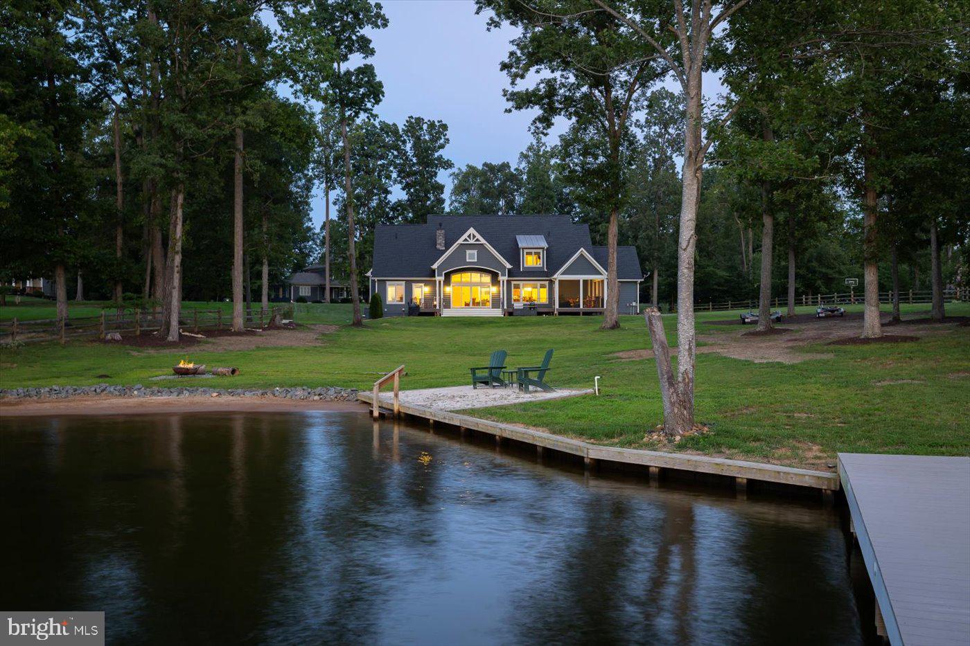 NOAHS LANDING - Residential