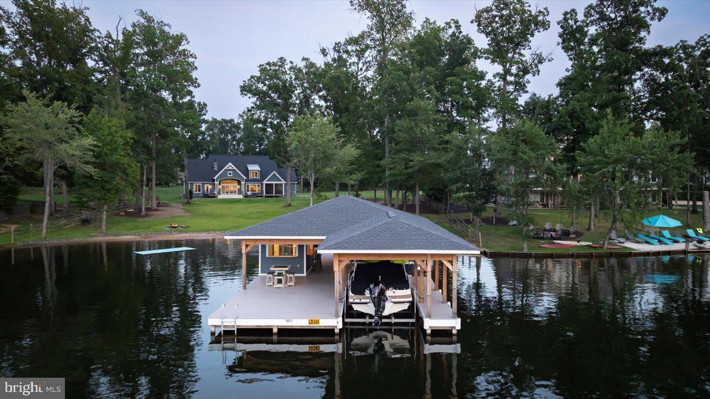 NOAHS LANDING - Residential