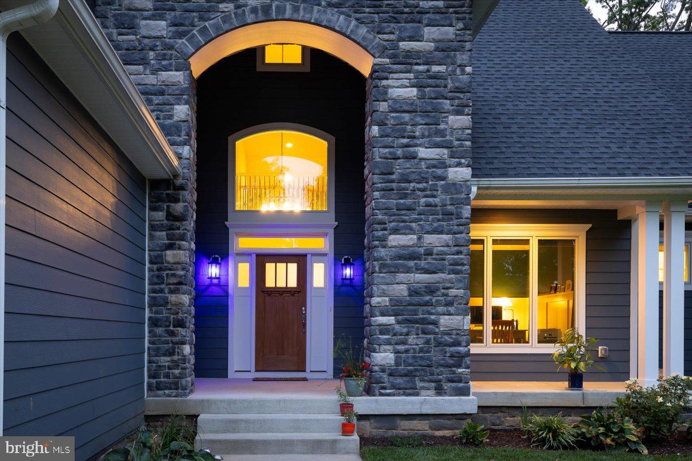 NOAHS LANDING - Residential