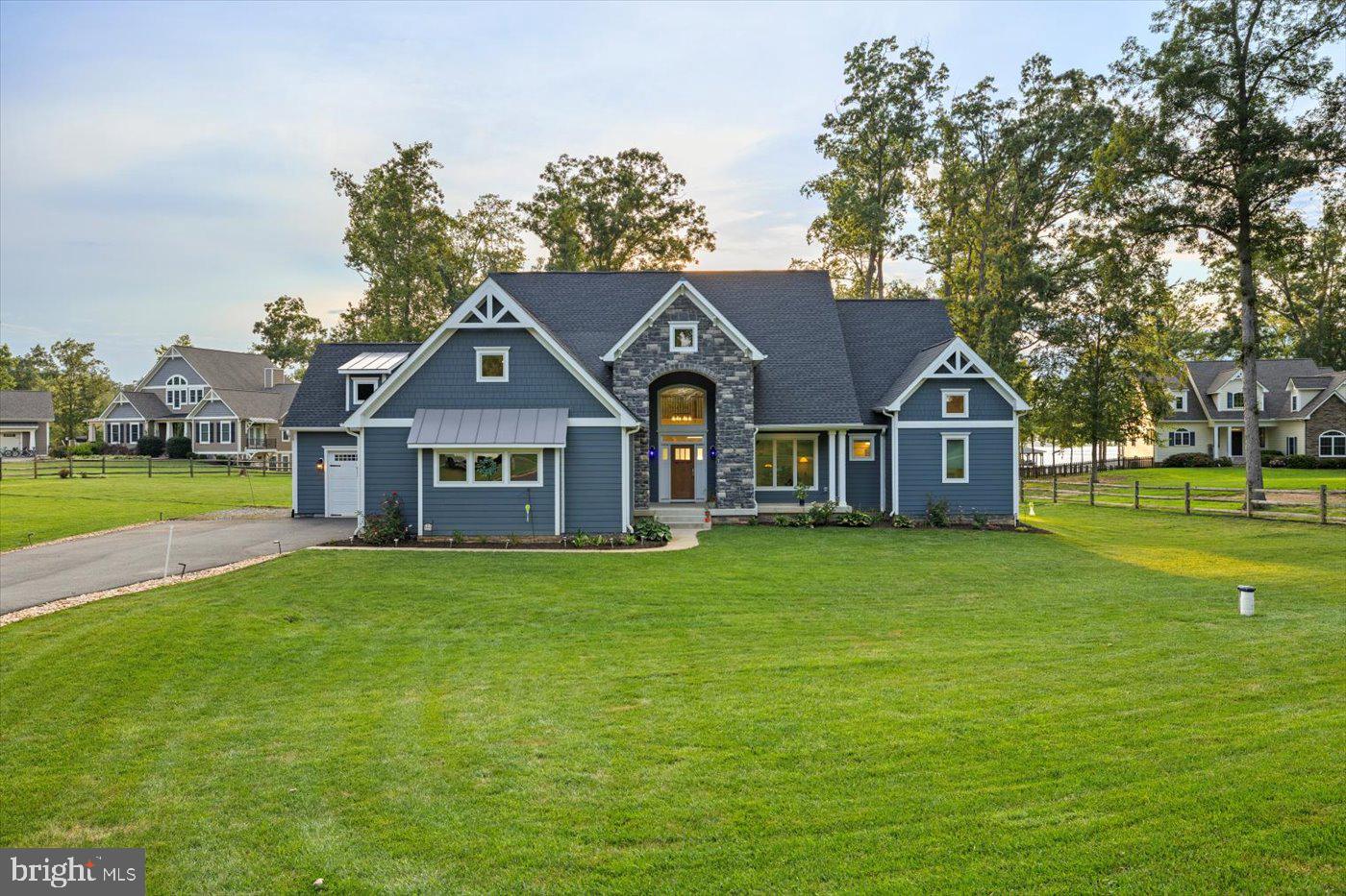 NOAHS LANDING - Residential