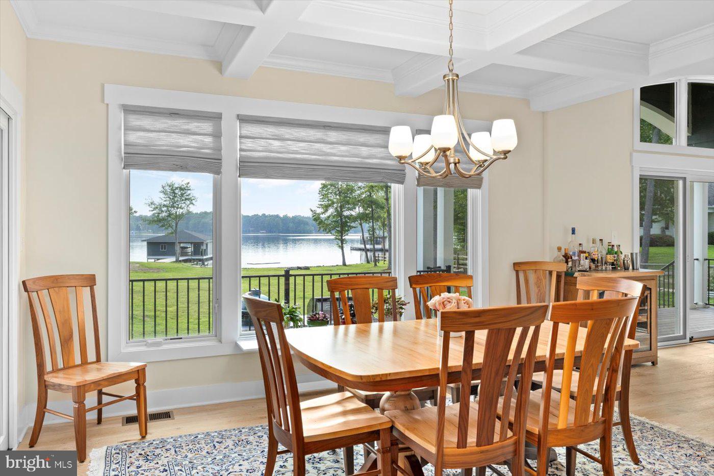 NOAHS LANDING - Residential