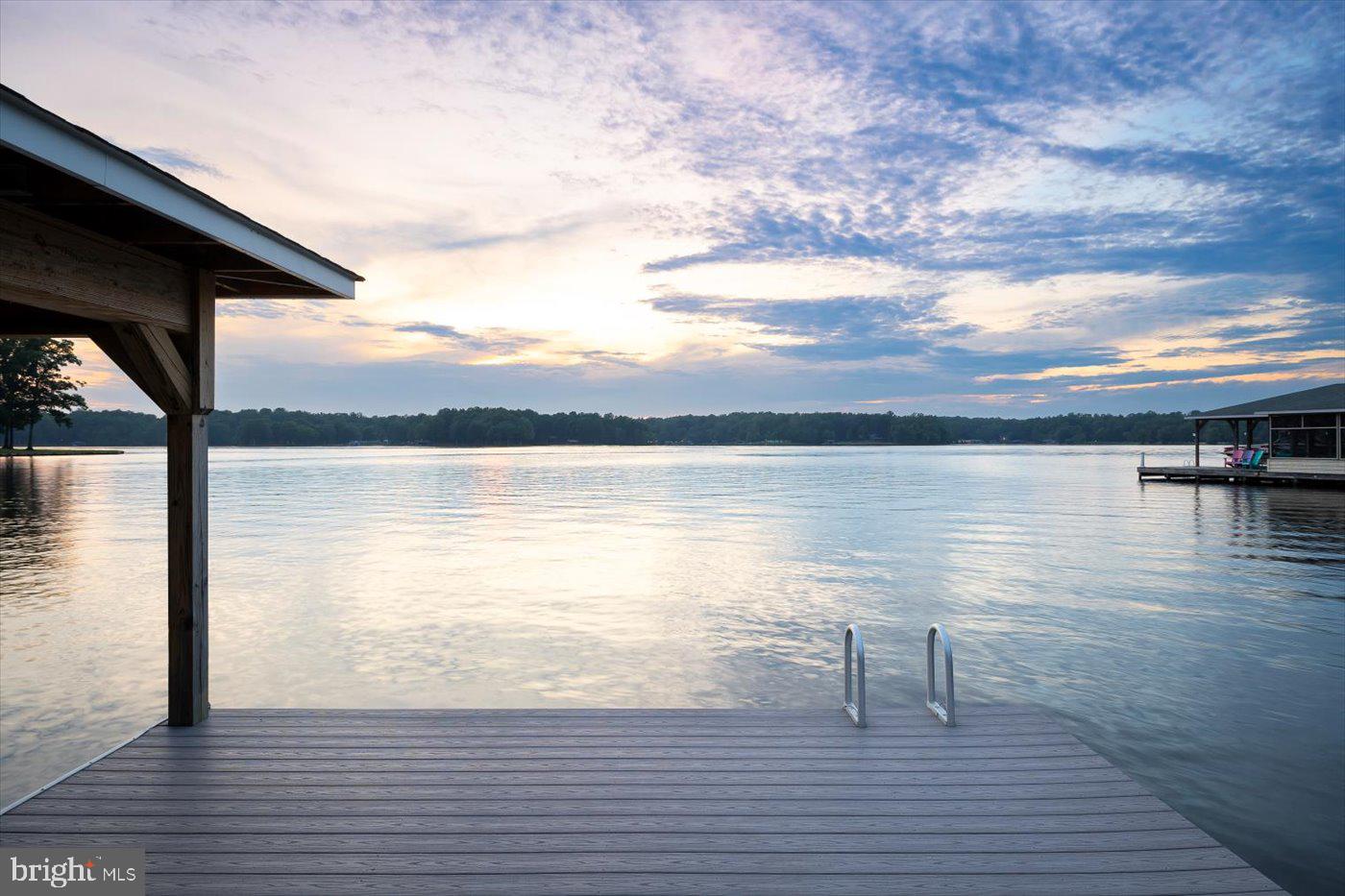 NOAHS LANDING - Residential