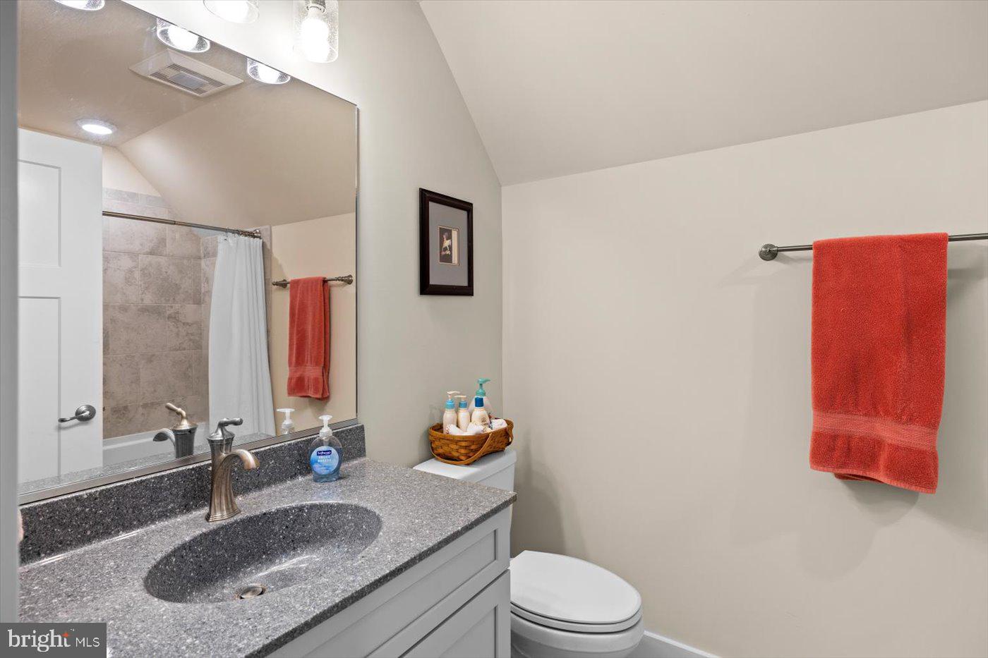 NOAHS LANDING - Residential