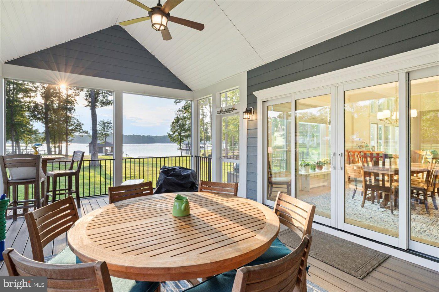 NOAHS LANDING - Residential