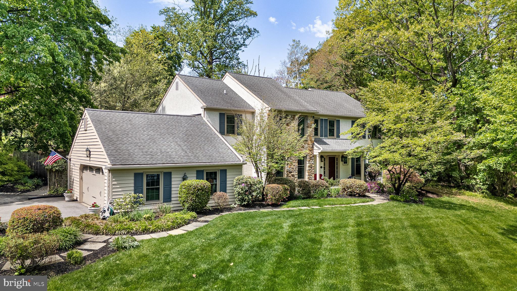 BOW TREE - Residential