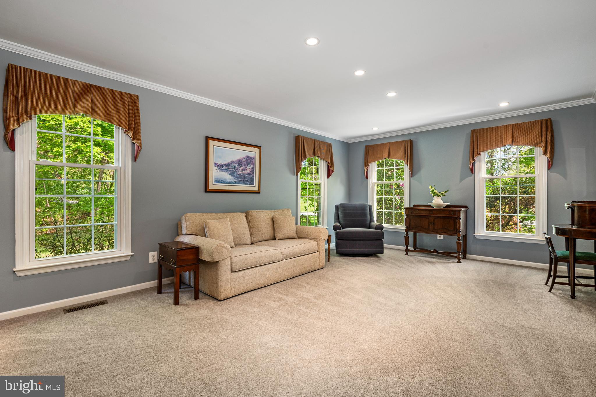 BOW TREE - Residential