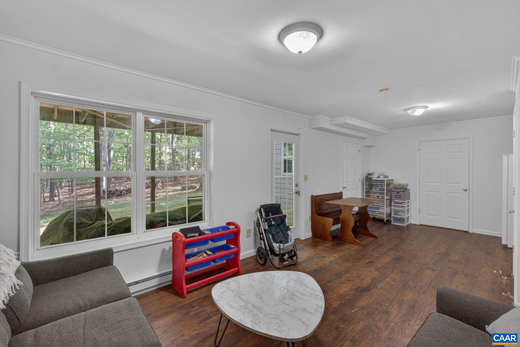 LAKE MONTICELLO - Residential