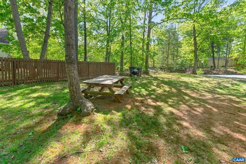 Tiny photo for 27 Marwood Dr, PALMYRA, VA 22963 (MLS # 676296)