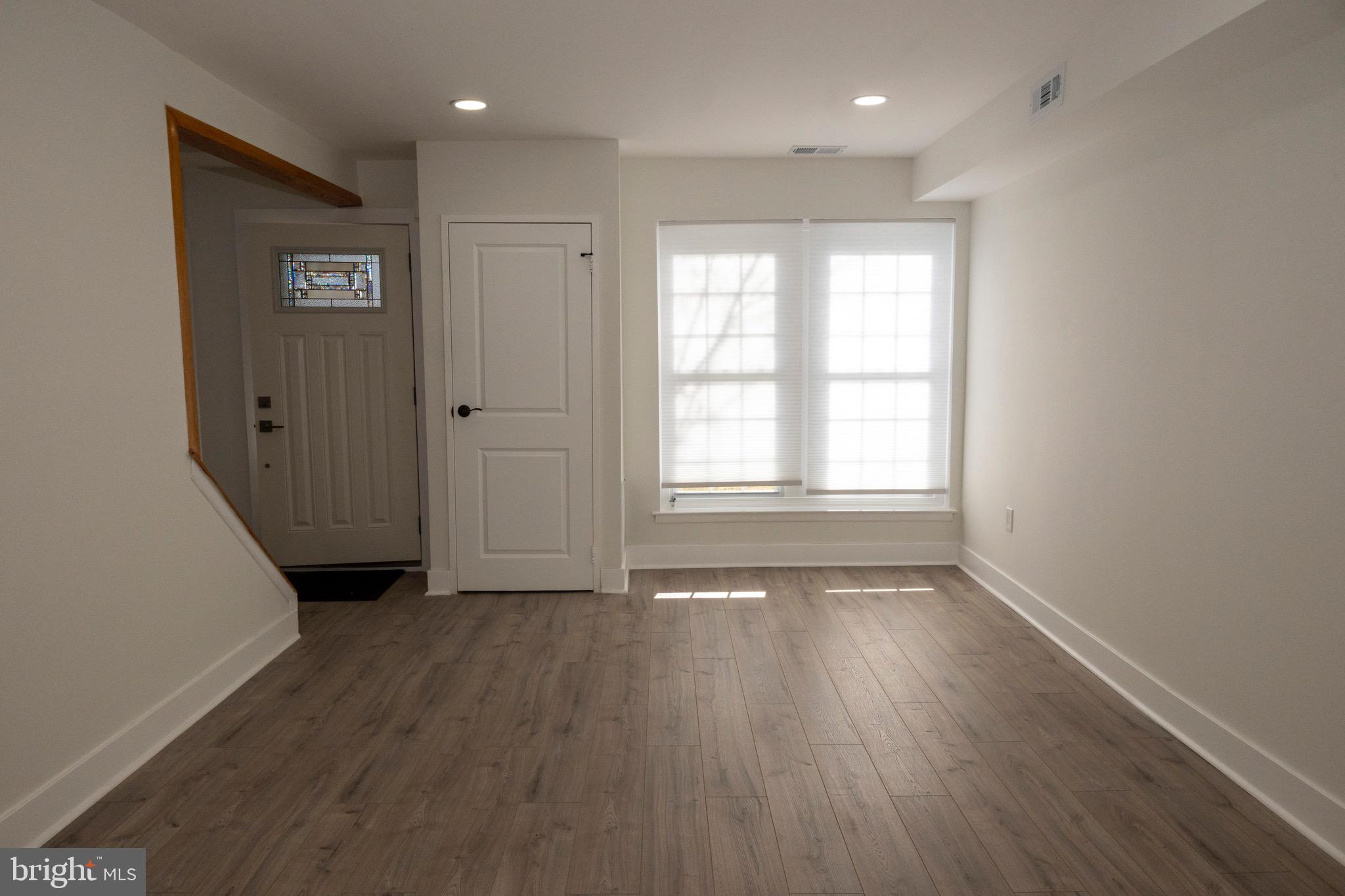 BELLS CORNER - Residential