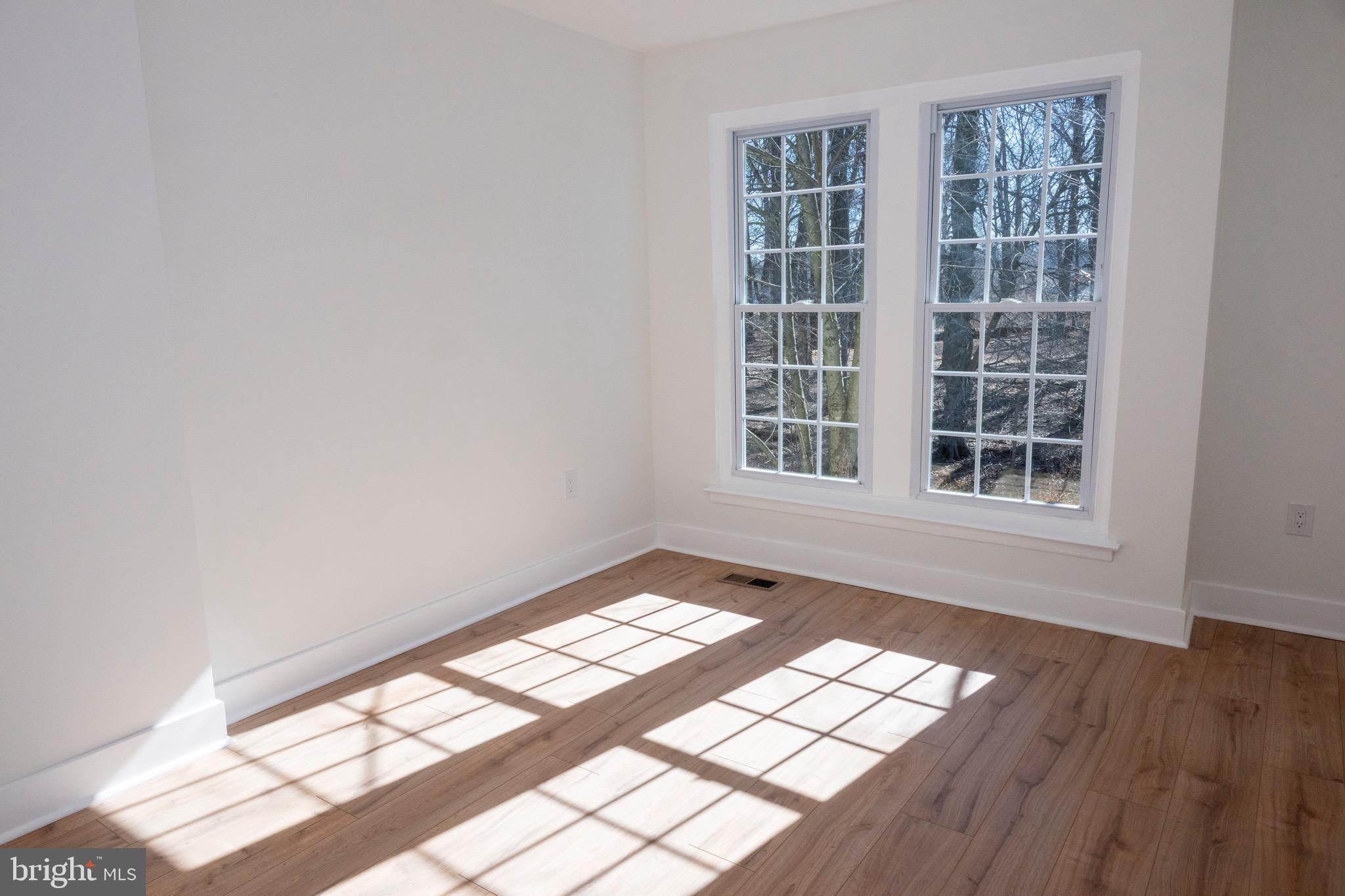 BELLS CORNER - Residential