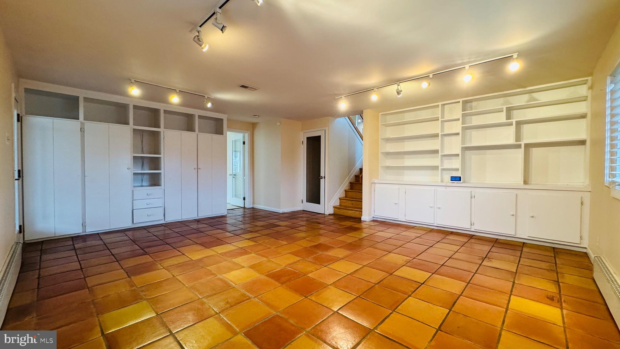 WEST LEWINSVILLE HEIGHTS - Residential Lease