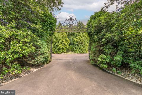 Photo of 1035 Wright Drive, HUNTINGDON VALLEY, PA 19006 (MLS # PAMC2149632)