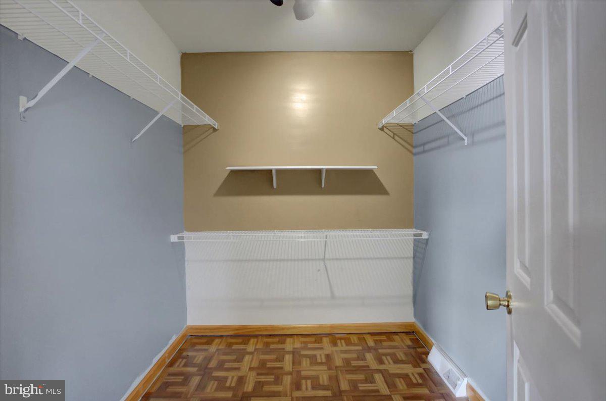 HALLWOOD HEIGHTS WEST - Residential