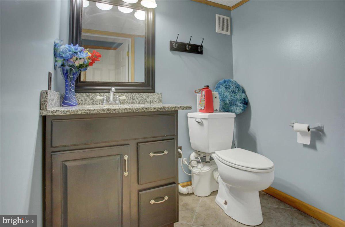 HALLWOOD HEIGHTS WEST - Residential