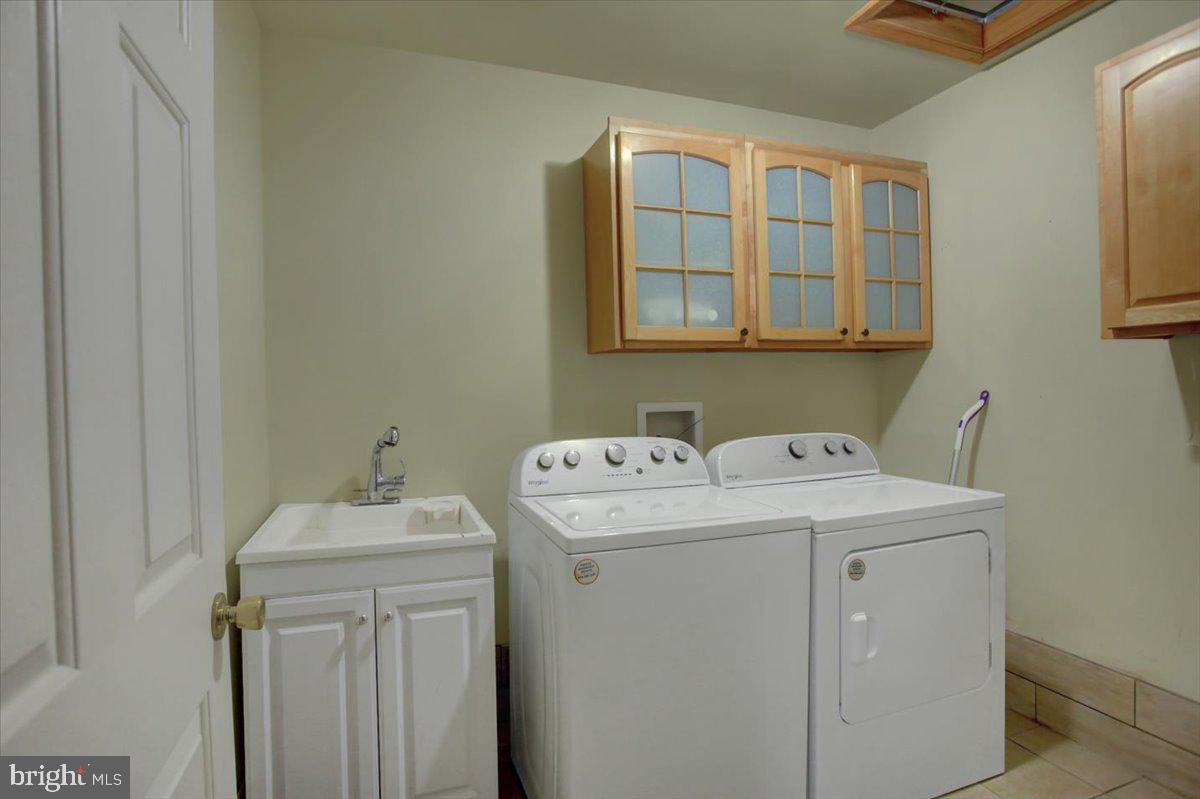 HALLWOOD HEIGHTS WEST - Residential