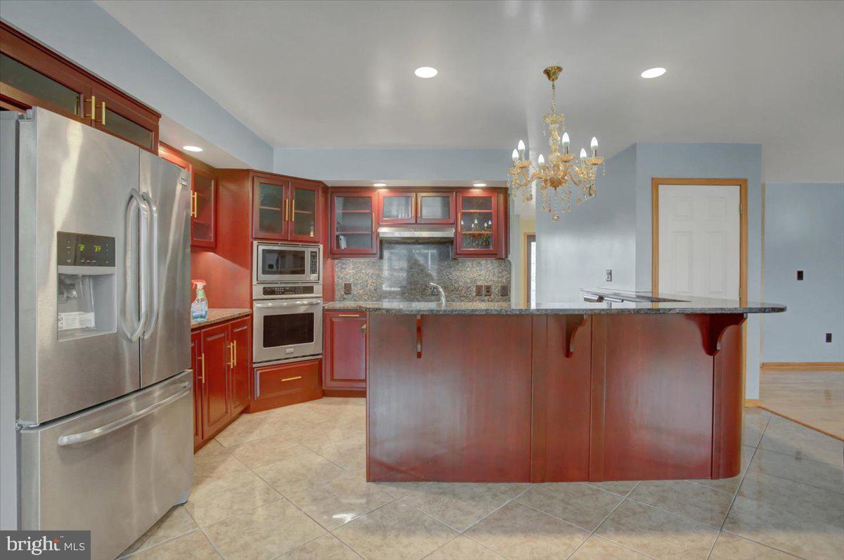 HALLWOOD HEIGHTS WEST - Residential