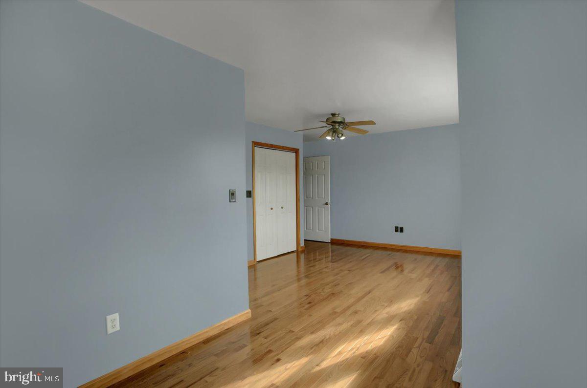 HALLWOOD HEIGHTS WEST - Residential