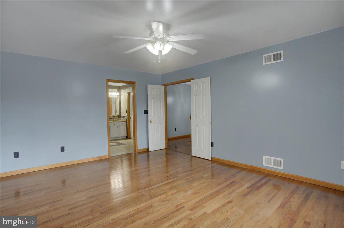 HALLWOOD HEIGHTS WEST - Residential