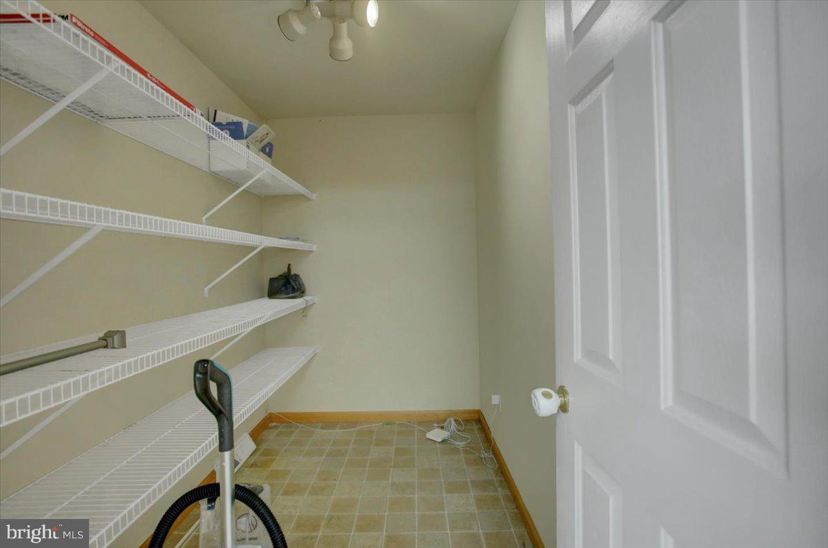 HALLWOOD HEIGHTS WEST - Residential