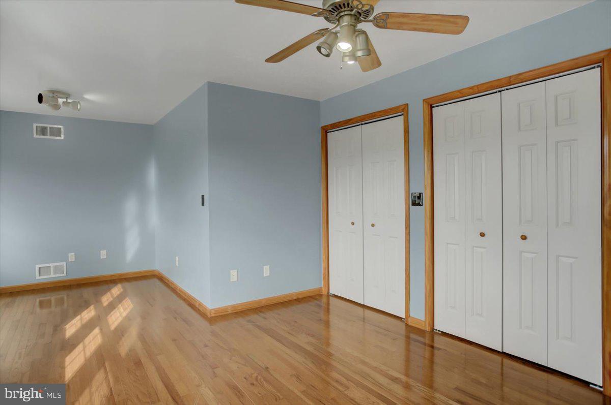 HALLWOOD HEIGHTS WEST - Residential