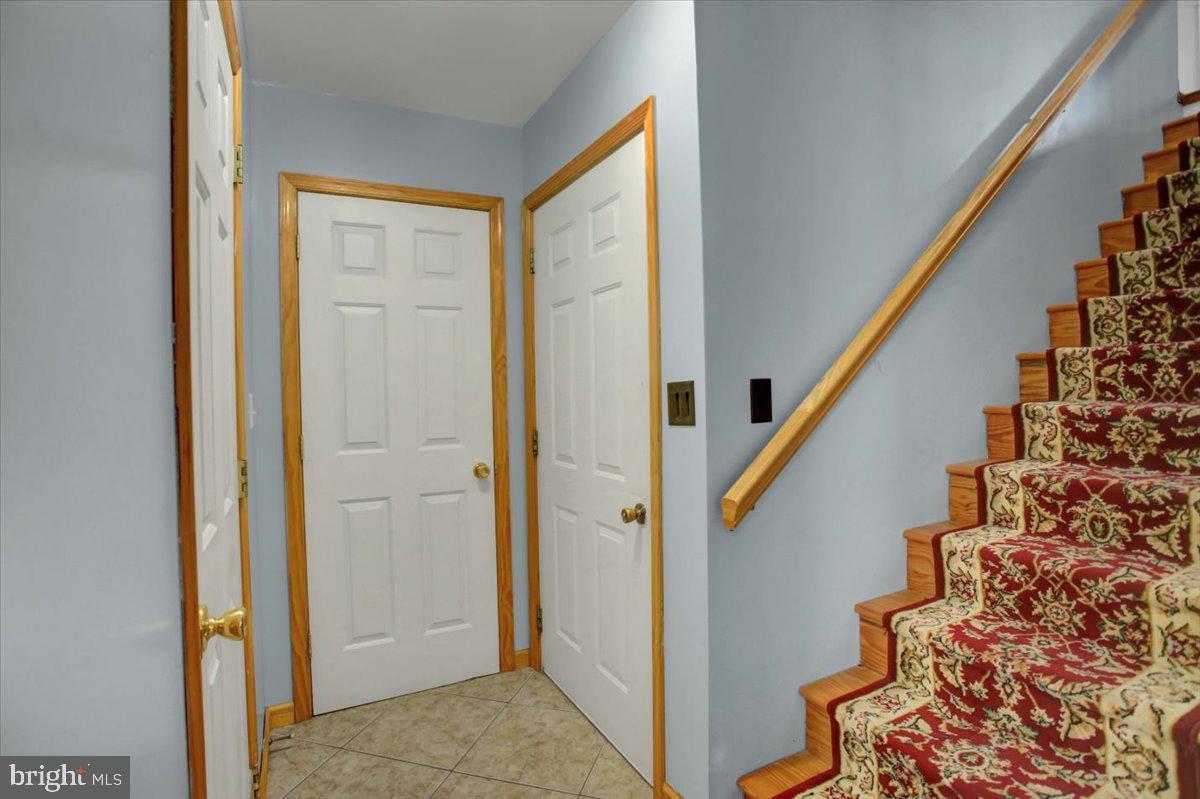 HALLWOOD HEIGHTS WEST - Residential