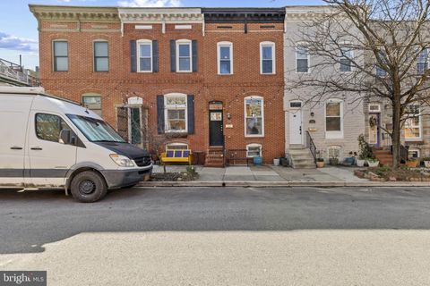 Townhouse For Sale - 106 N Montford Avenue<br/> BALTIMORE, MD 21224