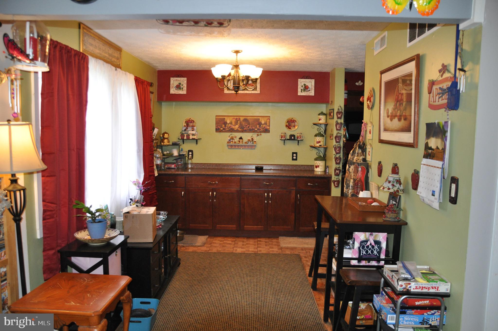 THE HILL CONDOS - Residential