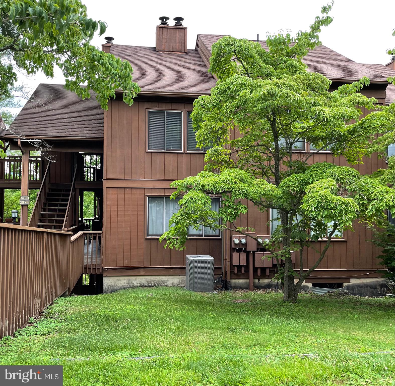 THE HILL CONDOS - Residential